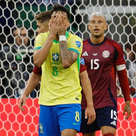 Paquetá, do Brasil, se lamenta durante jogo contra a Costa Rica pela Copa América