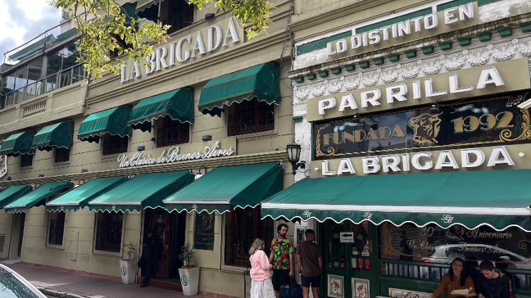 Fachada do La Brigada: restaurante favorito de Maradona e que já recebeu Messi, Djokovic e outros