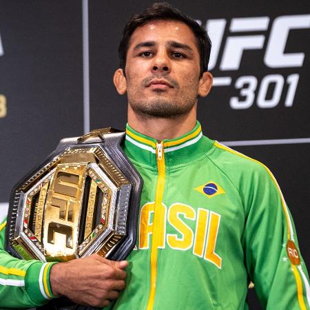 Alexandre Pantoja, lutador do UFC