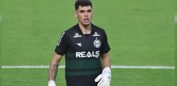 Coritiba rejeita proposta milionária por goleiro cobiçado por Bahia, Fla e Grêmio