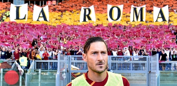 Totti fez contra o Genoa sua última partida com a camisa da Roma, time que defendeu por 25 anos - Zumapress