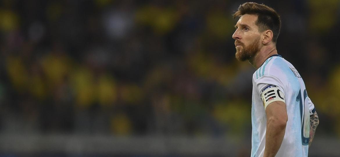Messi no jogo Brasil x Argentina - Pedro UGARTE / AFP