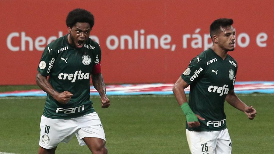 Luiz Adriano comemora gol marcado pelo Palmeiras contra o Corinthians, em clássico pelo Brasileirão 2020 - Ettore Chiereguini/AGIF
