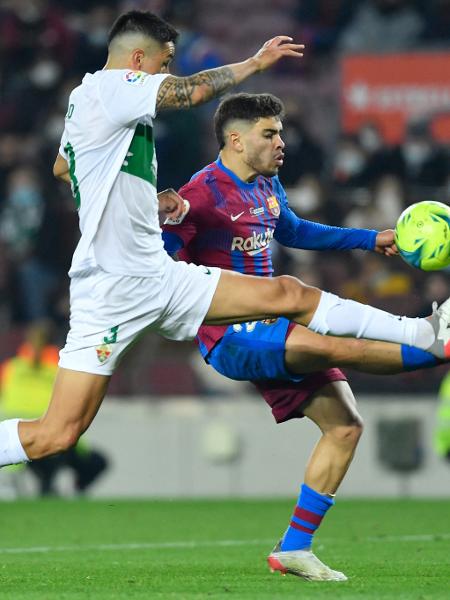 Ezzalzouli, quando ainda defendia o Barcelona Ezzalzouli, quando ainda defendia o Barcelona