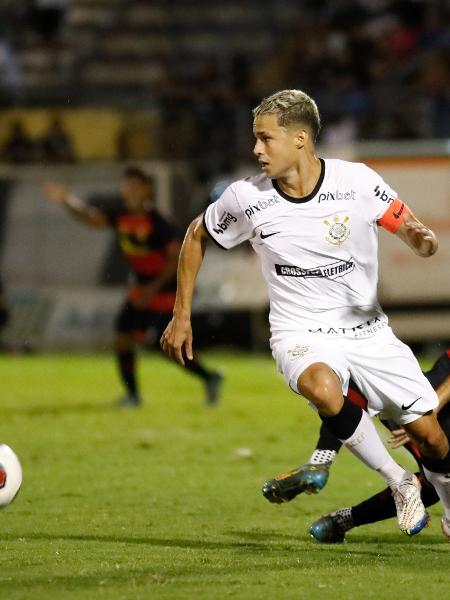 Matheus Araújo foi o capitão do Corinthians sub-20 na Copinha - Rodrigo Gazzanel / Ag. Corinthians