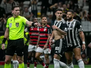 Pênaltis e expulsão: CBF divulga áudios do VAR de Atlético-MG e Flamengo
