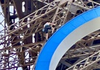 Olimpíadas: Homem é preso após escalar Torre Eiffel antes do encerramento - Reprodução/X/mediavenir