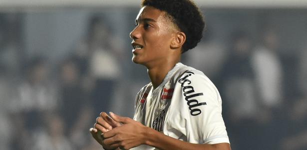 Santos: Robinho Jr. mostra maturidade e muda planos de Cléber Xavier
