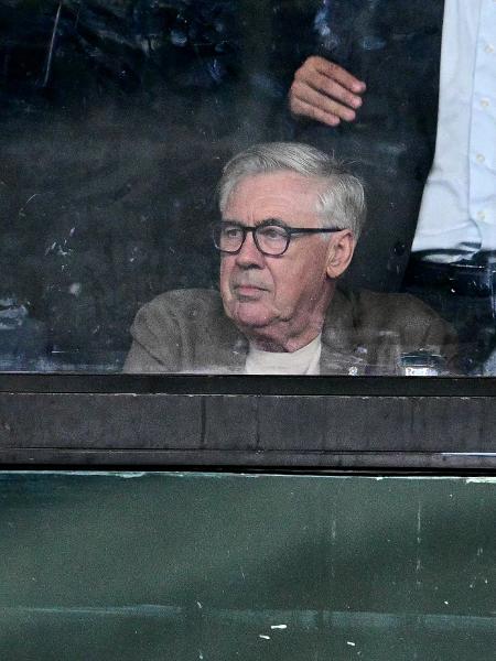 Carlo Ancelotti acompanhou Botafogo x LDU, jogo da Libertadores, nas tribunas do Nilton Santos