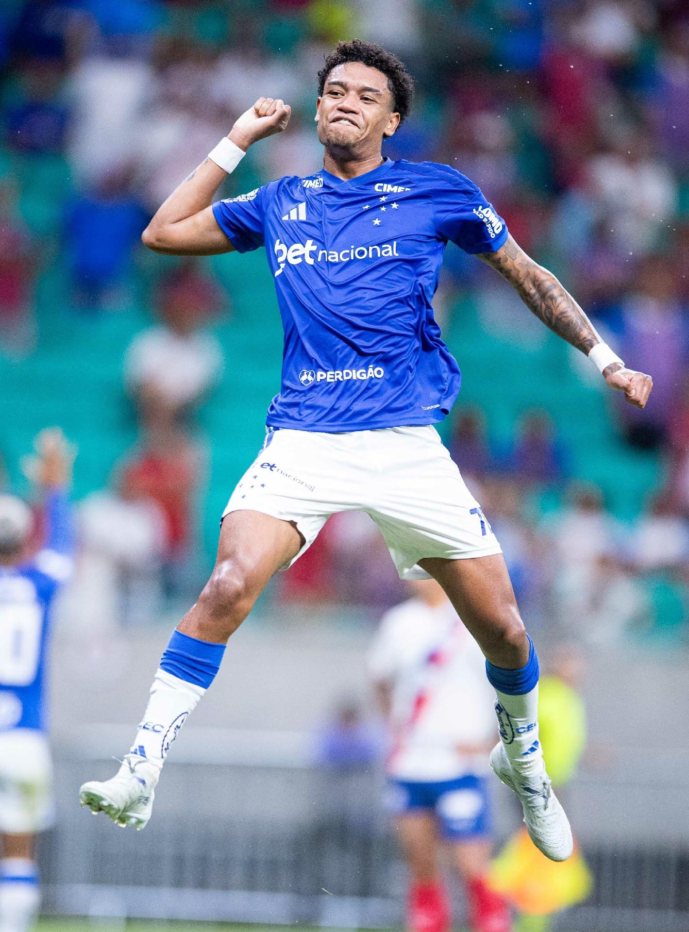 Kaique Kenji, do Cruzeiro, comemora gol contra o Bahia, pelo Brasileirão - undefined