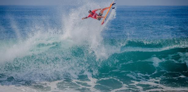 Surfe: Weslley Dantas lidera Brasil em Ballito com aéreo e virada incrível