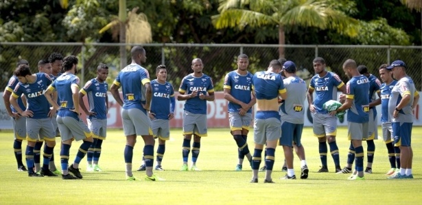 Vai desgastar: por terra ou ar, time fará quatro jogos longe de casa no mês de março - Cristiane Mattos/Light Press/Cruzeiro