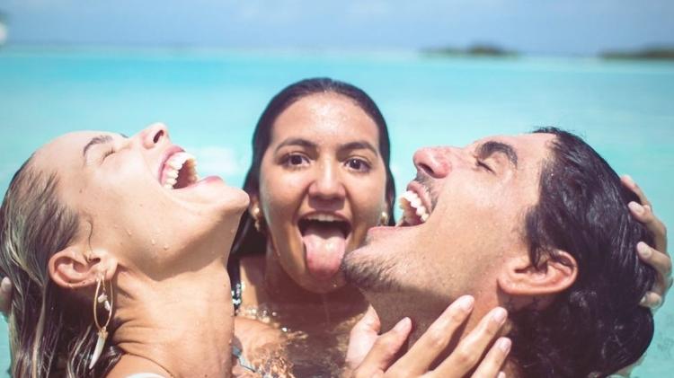 Yasmin Brunet e Gabriel Medina com Sophia Medina nas Maldivas - Reprodução/Instagram - Reprodução/Instagram