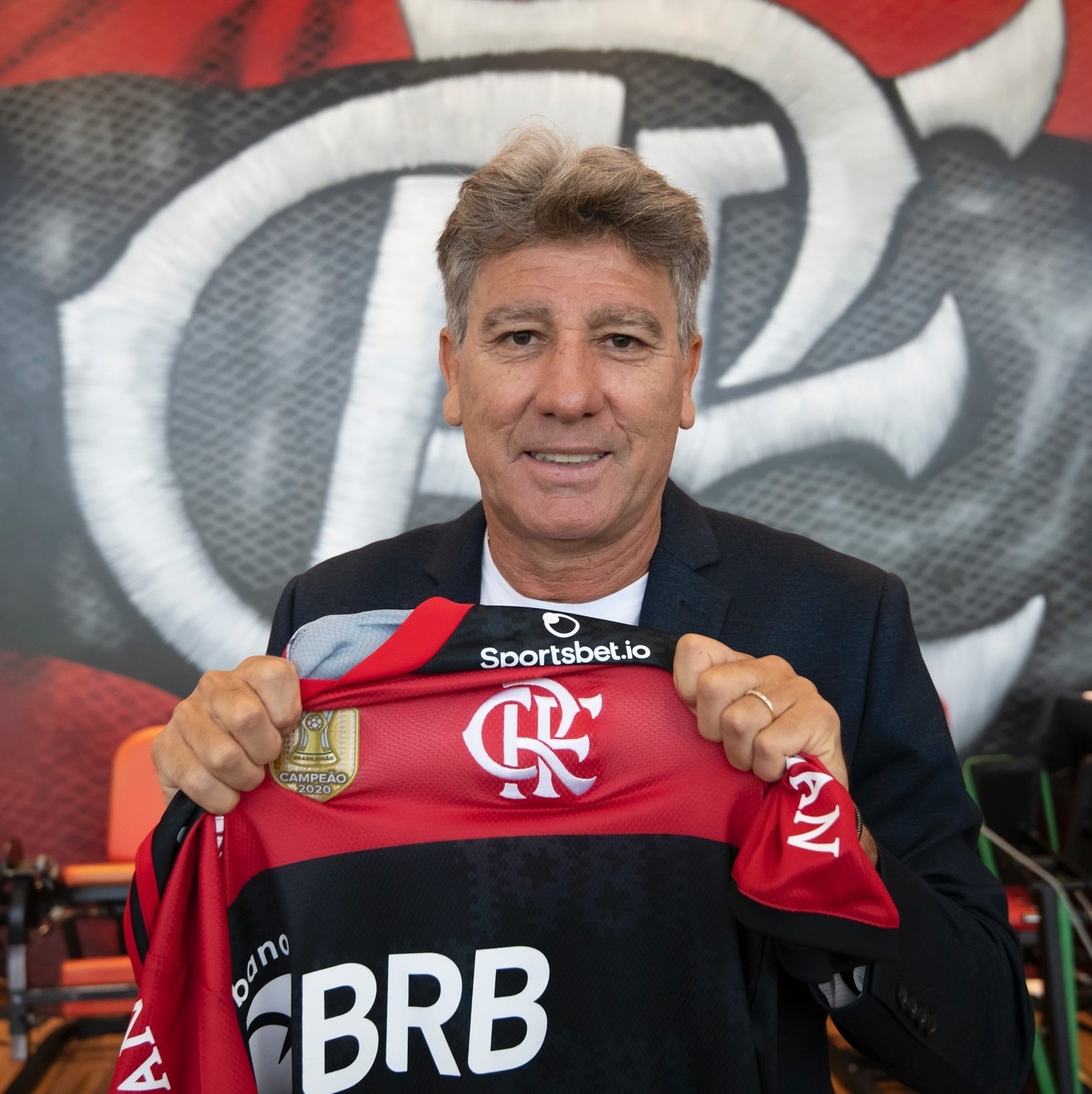 Renato Gaúcho celebra apoio da torcida do Flamengo a Isla - Esportes - R7  Futebol