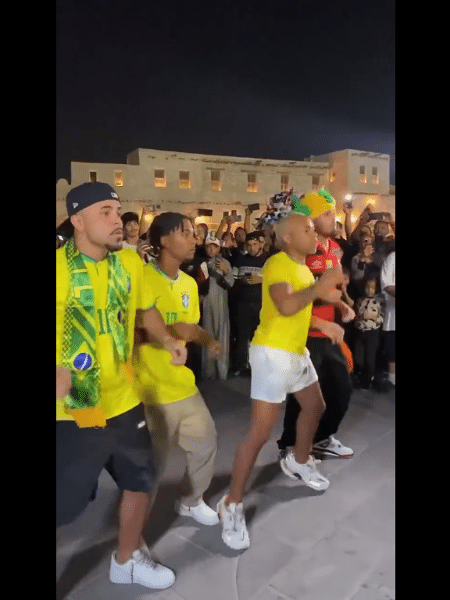 Brasileiros fazem "revanche" de dança com qatarianos - Reprodução