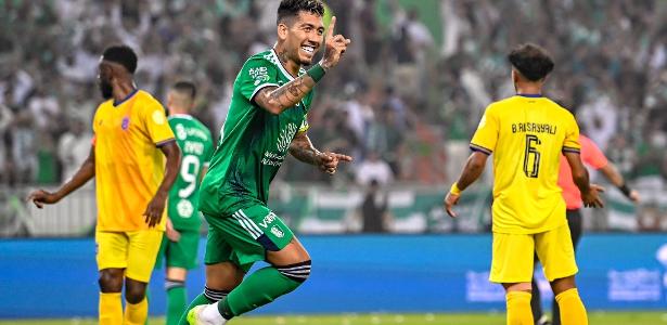 Firmino cogitado no Corinthians: Comentaristas julgam contratação improvável