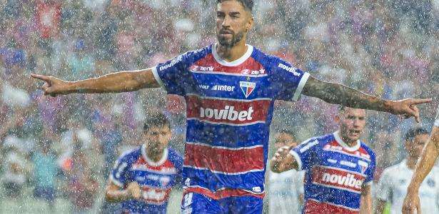 Fortaleza aproveita pênalti e expulsão para vencer Grêmio de forma estratégica