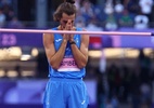 Ouro em Tóquio compete após vomitar sangue e fica em 11º no salto em altura - Hannah McKay/REUTERS