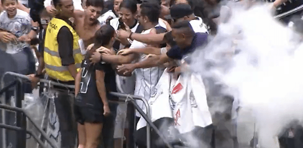Corinthians avança à final do Paulista feminino ao empatar com o São Paulo