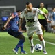 Guilherme contorna má fase e volta a ser decisivo pelo Santos