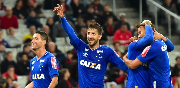 Sem acomodar! Cruzeiro joga pela liderança do returno e maior premiação