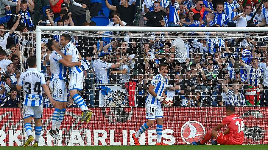 Real Sociedad comemora gol em cima do Real Madrid - Ander Gillenea/ AFP