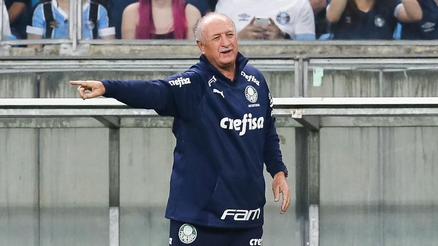 Luiz Felipe Scolari, o Felipão, comanda o Palmeiras em duelo contra o Grêmio pela 15ª rodada do Brasileirão - Pedro H. Tesch/AGIF