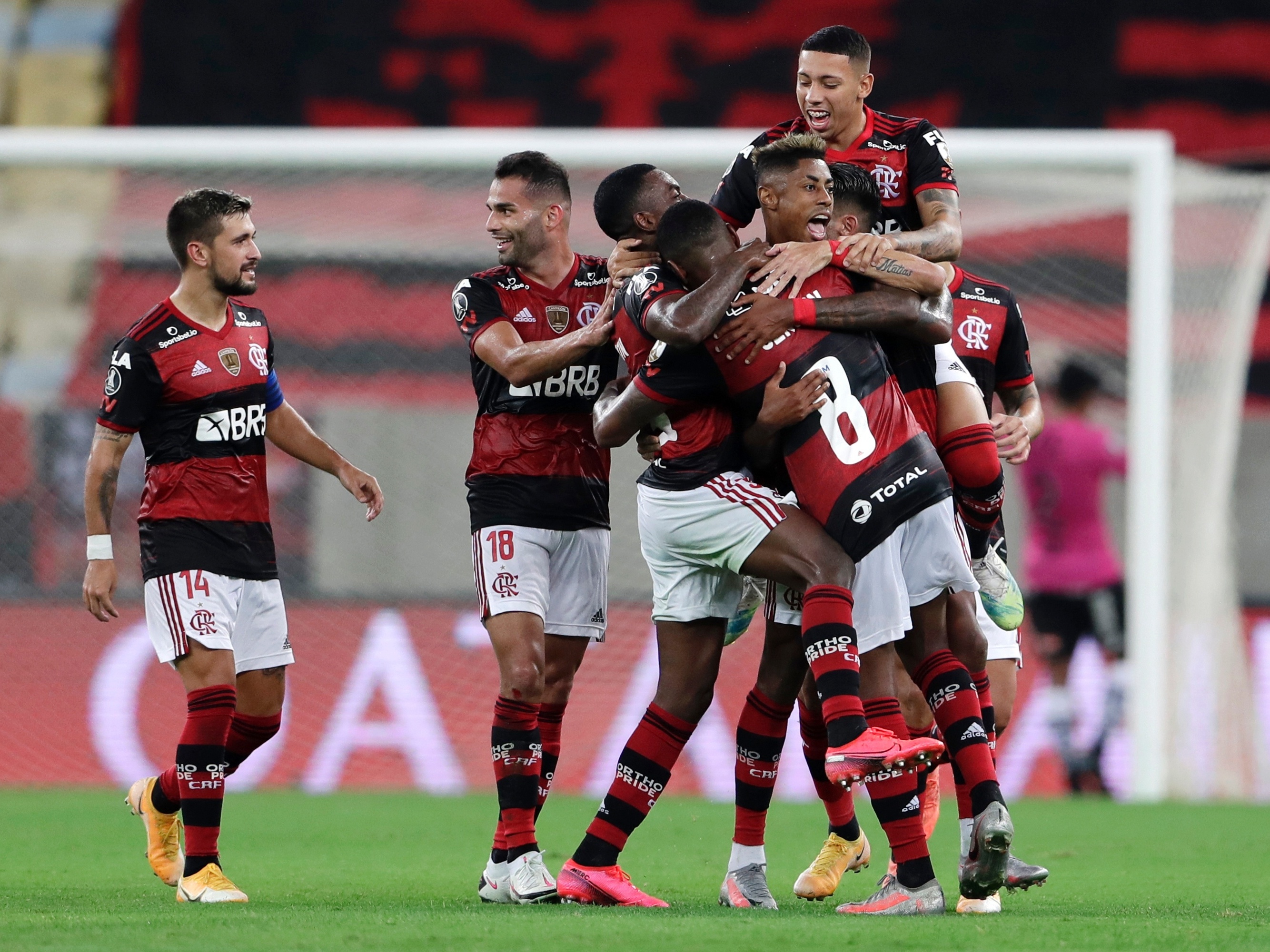 Boletim do Flamengo: Fla faz novos testes de olho em reforços para domingo