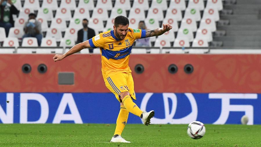 Gignac em ação contra o Palmeiras na semifinal do Mundial de Clubes - David Ramos - FIFA/FIFA via Getty Images