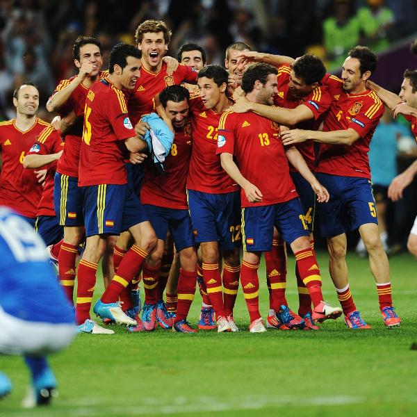 Jogadores Da Seleção Nacional De Futebol Espanha Antes Do Tiroteio Em Fifa  No Campeonato Mundial De 2018 No Jogo 16 Da Espanha Vs Imagem de Stock  Editorial - Imagem de campeonato, mundo: 255518484