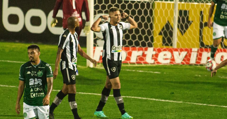 Rafael Navarro abriu o placar pelo Botafogo contra o Guarani, em jogo pela 19ª rodada da Série B