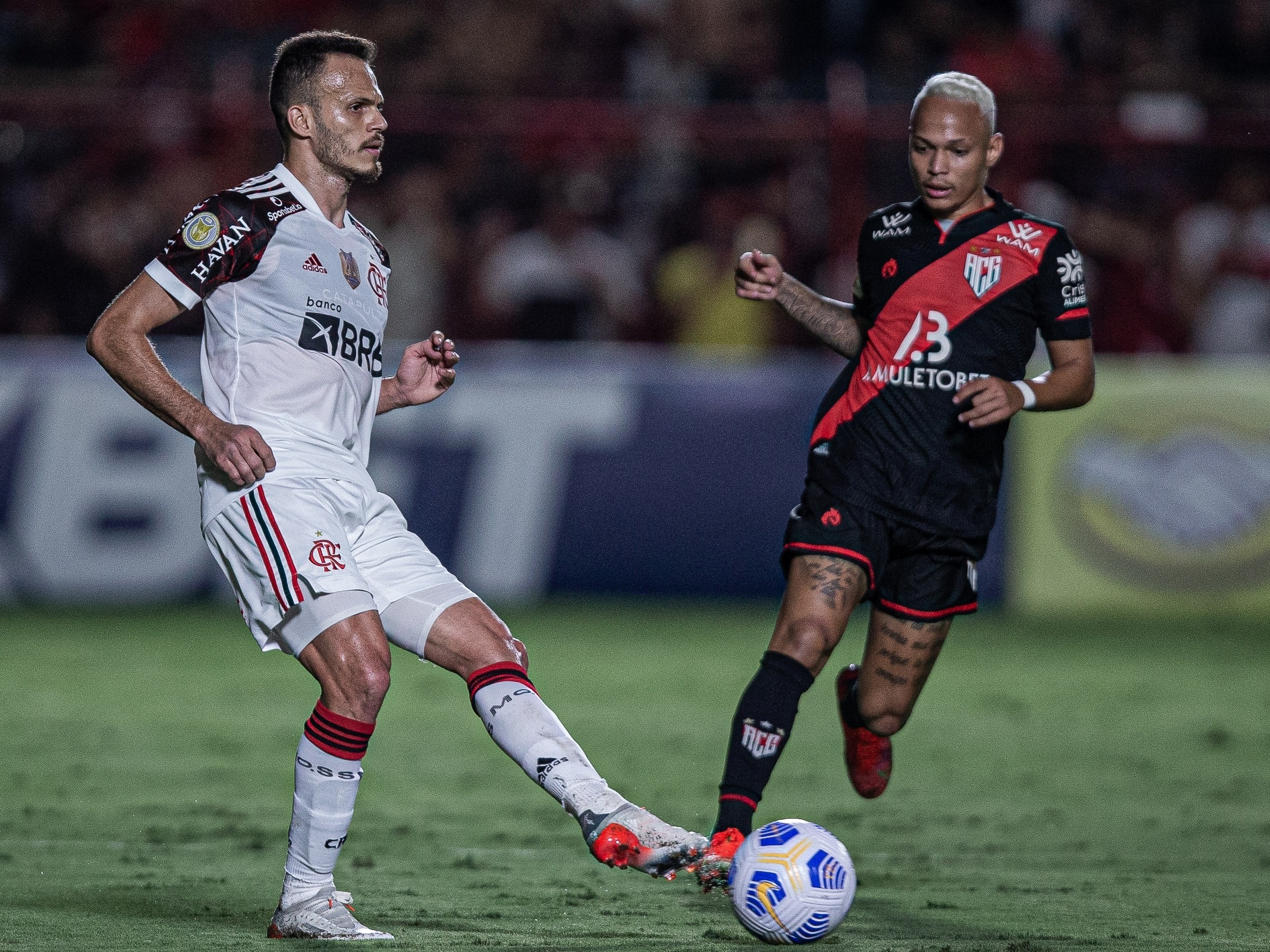 Por que Bruno Henrique e Ayrton Lucas desfalcam o Flamengo contra o  Athletico pelo Campeonato Brasileiro?
