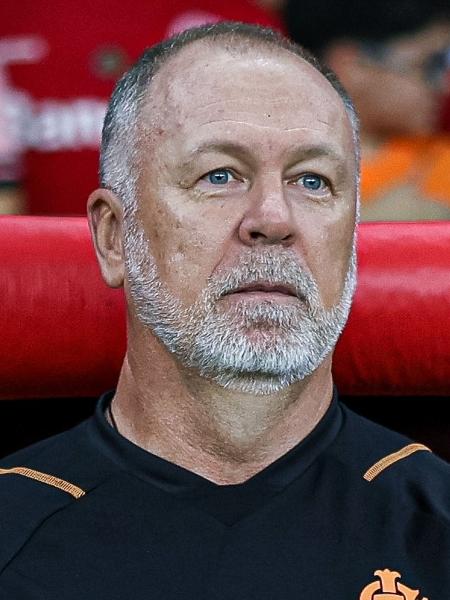 Mano Menezes, técnico do Inter, durante jogo contra o Goiás - Maxi Franzoi/AGIF