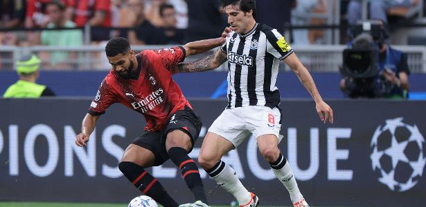 VÍDEOS: adeptos do Newcastle transformam Milão num parque de