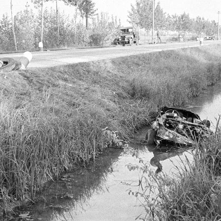 Acidente com carro de Alfonso de Portago durante a Mille Miglia em 1957