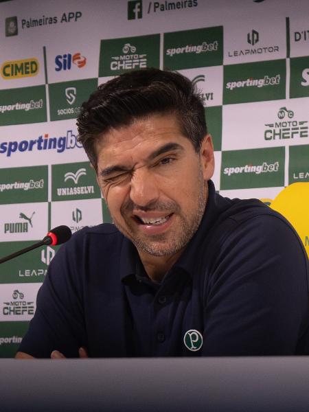 Abel Ferreira durante entrevista coletiva após a partida entre Mirassol e Palmeiras 