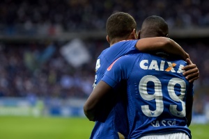 Iluminado contra rival conhecido, Sassá marca primeiro gol pelo Cruzeiro