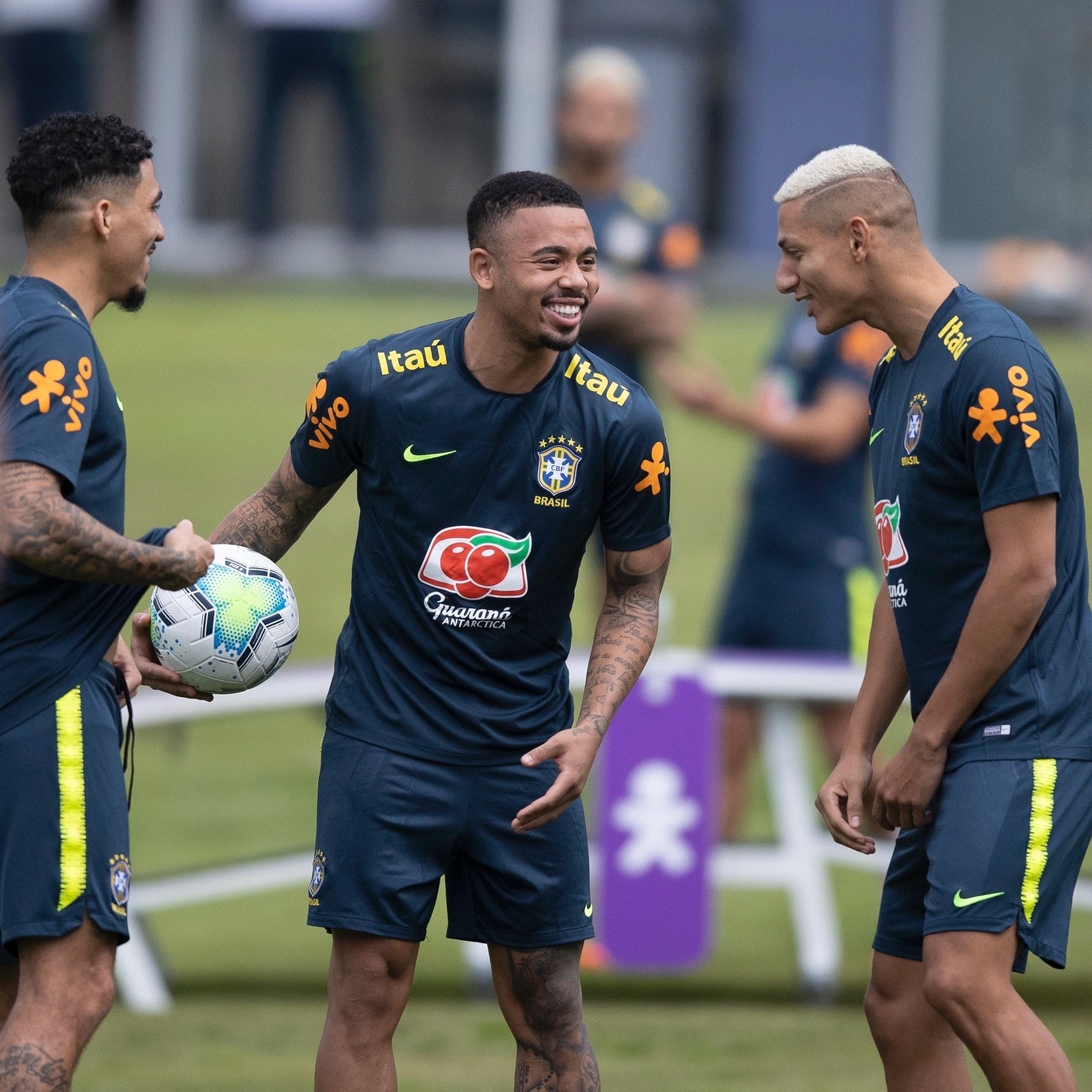 Equador: Quinteros descarta dois jogadores para partida contra