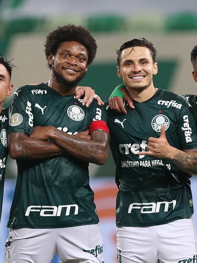 MARINGÁ - Corinthians aplica goleada no Palmeiras e vai à final do