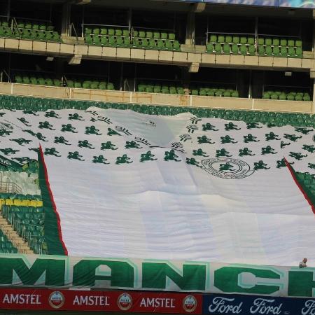 Camisa da torcida organizada Mancha Verde decora o Allianz Parque para a partida entre Palmeiras e Atlético-MG, pela Libertadores - Arquivo Pessoal