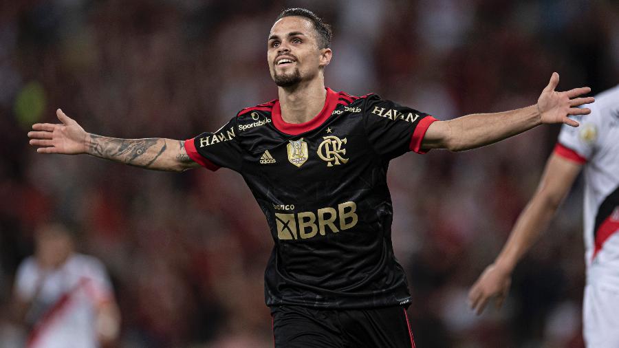  Michael jogador do Flamengo comemora seu gol durante partida contra o Atlético-GO no estádio Maracanã pelo campeonato Brasileiro A 2021.  - Jorge Rodrigues/AGIF