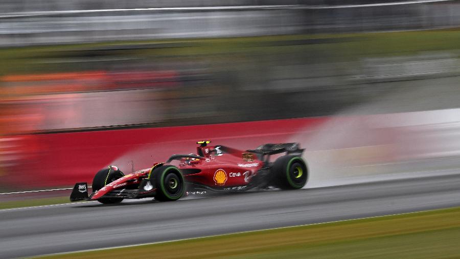Carlos Sainz, da Ferrari, é o pole position do GP da Grã-Bretanha - Ben Stansall/AFP