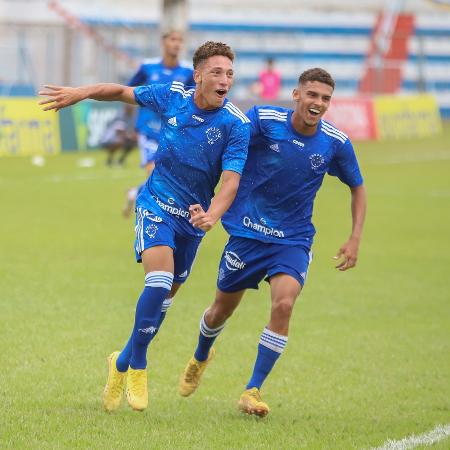 Jogadores do Cruzeiro comemoram gol na Copinha contra o Parauapebas-PA - Rainier Moura / @agenciabhfoto