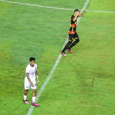 Luciano Juba comemora gol do Sport contra o Bahia, pela Copa do Nordeste - Rafael Vieira/AGIF