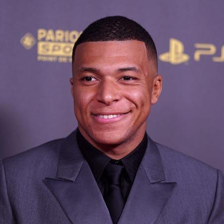 Kylian Mbappé durante cerimônia da Bola de Ouro de 2023, em Paris, na França