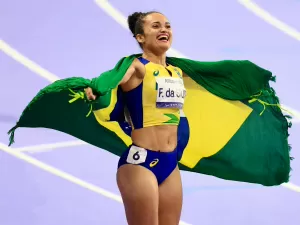 Fernanda Yara é ouro em prova com dobradinha do Brasil no pódio paralímpico