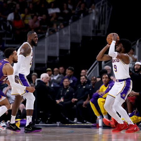 LeBron e Bronny James, em primeiro jogo juntos pela NBA