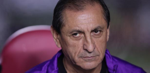 Ramón Díaz destaca importância da bola aérea e minimiza ausência de Garro.
