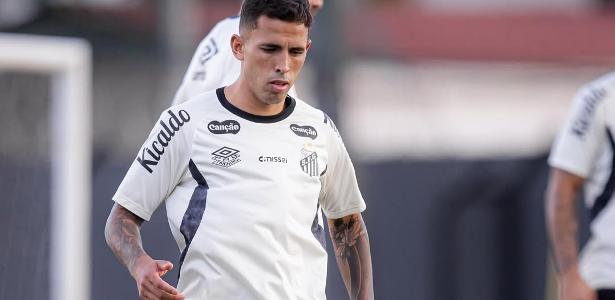 Sem Neymar e Gabigol, Santos aposta em 3 volantes na Sula; veja a escalação