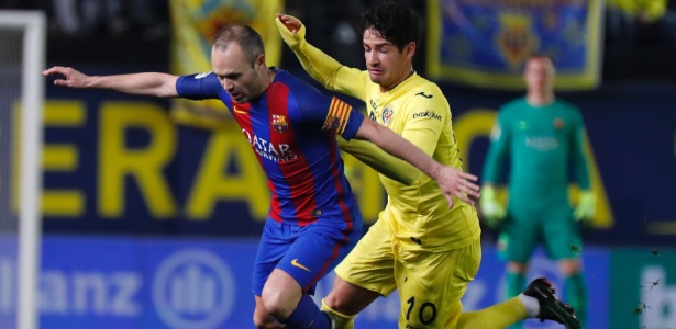 Iniesta volta ao time do Barcelona contra o Atlético de Madri - Jose Jordan/AFP
